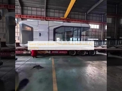 সৌর প্যানেল এবং এলইডি আলো সহ ১১.৫ মিটার স্পেস ক্যাপসুল হাউস