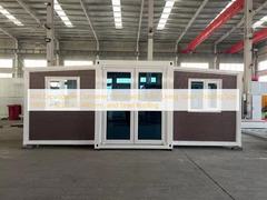 72 বর্গমিটার বসবাসের স্থান সহ 40 ফুট প্রসারিত কন্টেইনার হোম, ভাঁজ করা আকার 11800 × 6220 × 2480 মিমি, এবং ইস্পাত ছাদ